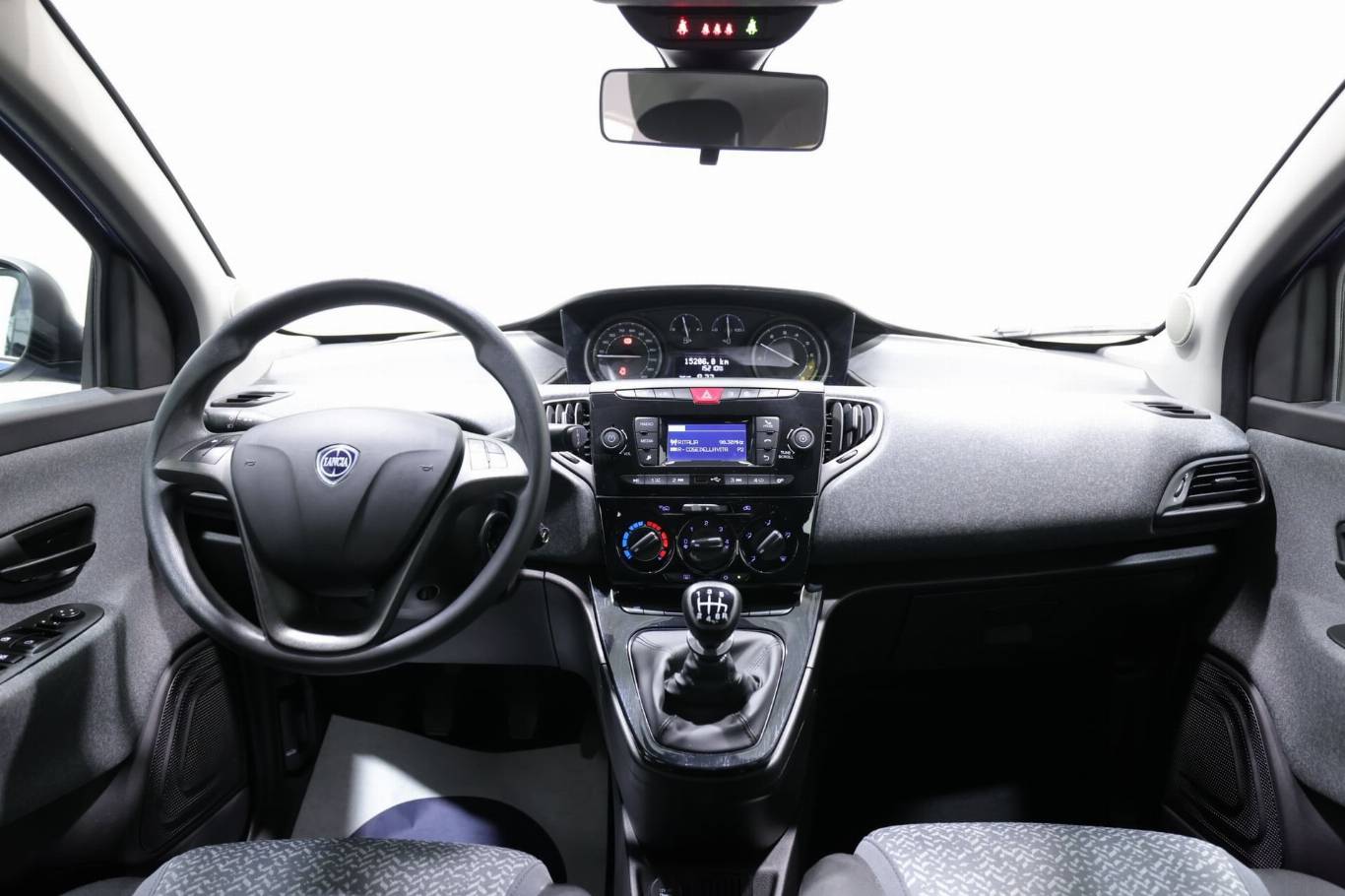 LANCIA Ypsilon 29