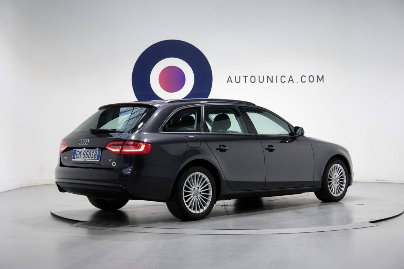 AUDI A4 15