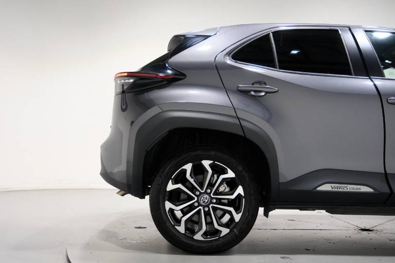 TOYOTA Yaris Cross 52