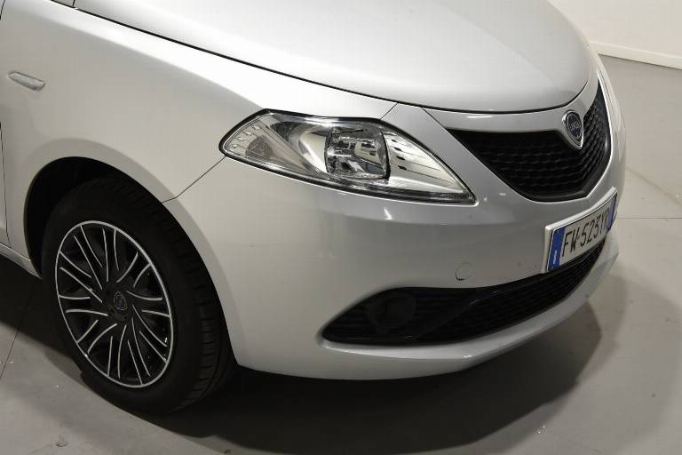 LANCIA Ypsilon 41