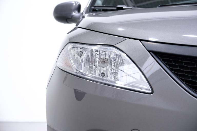 LANCIA Ypsilon 12