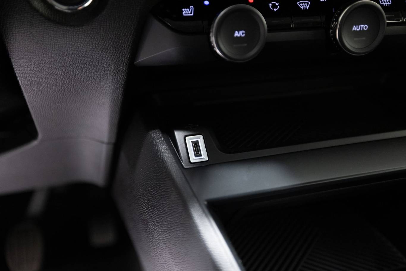 CITROEN C4 27