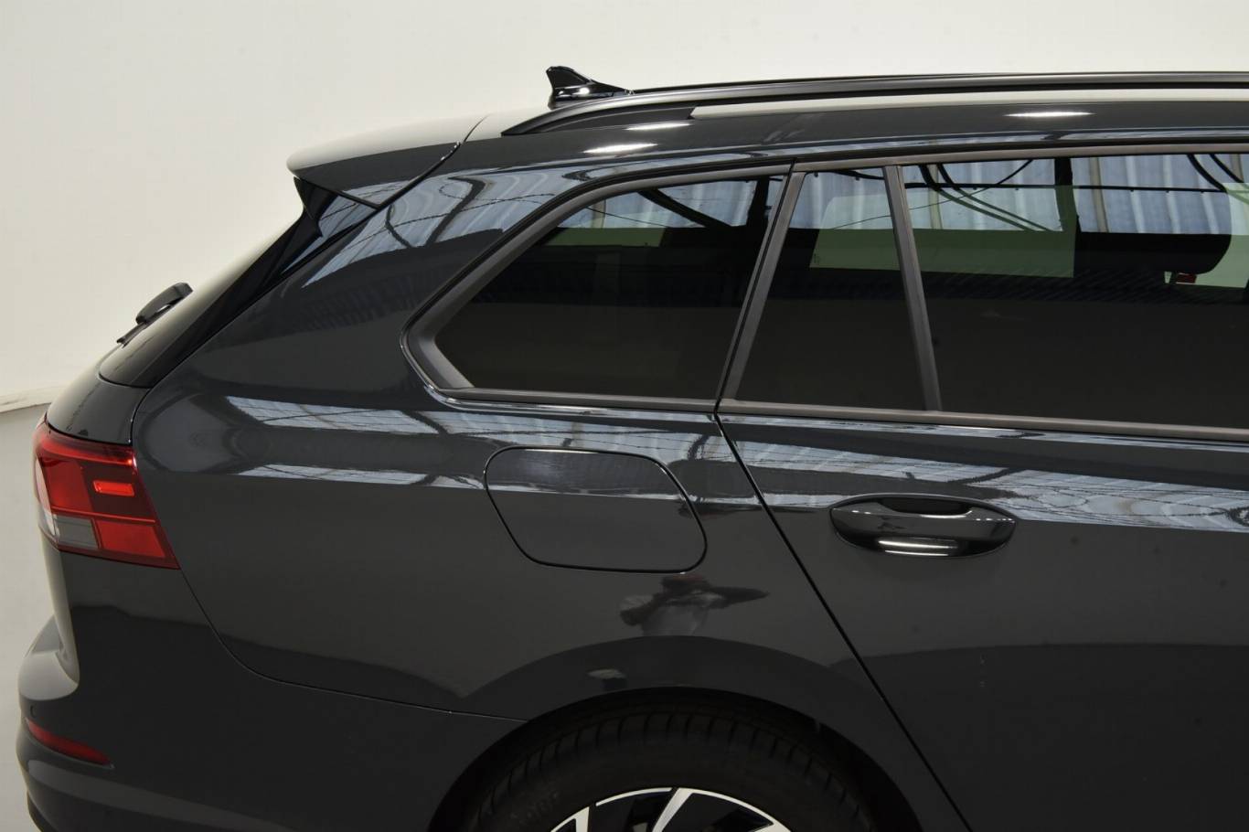 VOLKSWAGEN Golf Variant 46