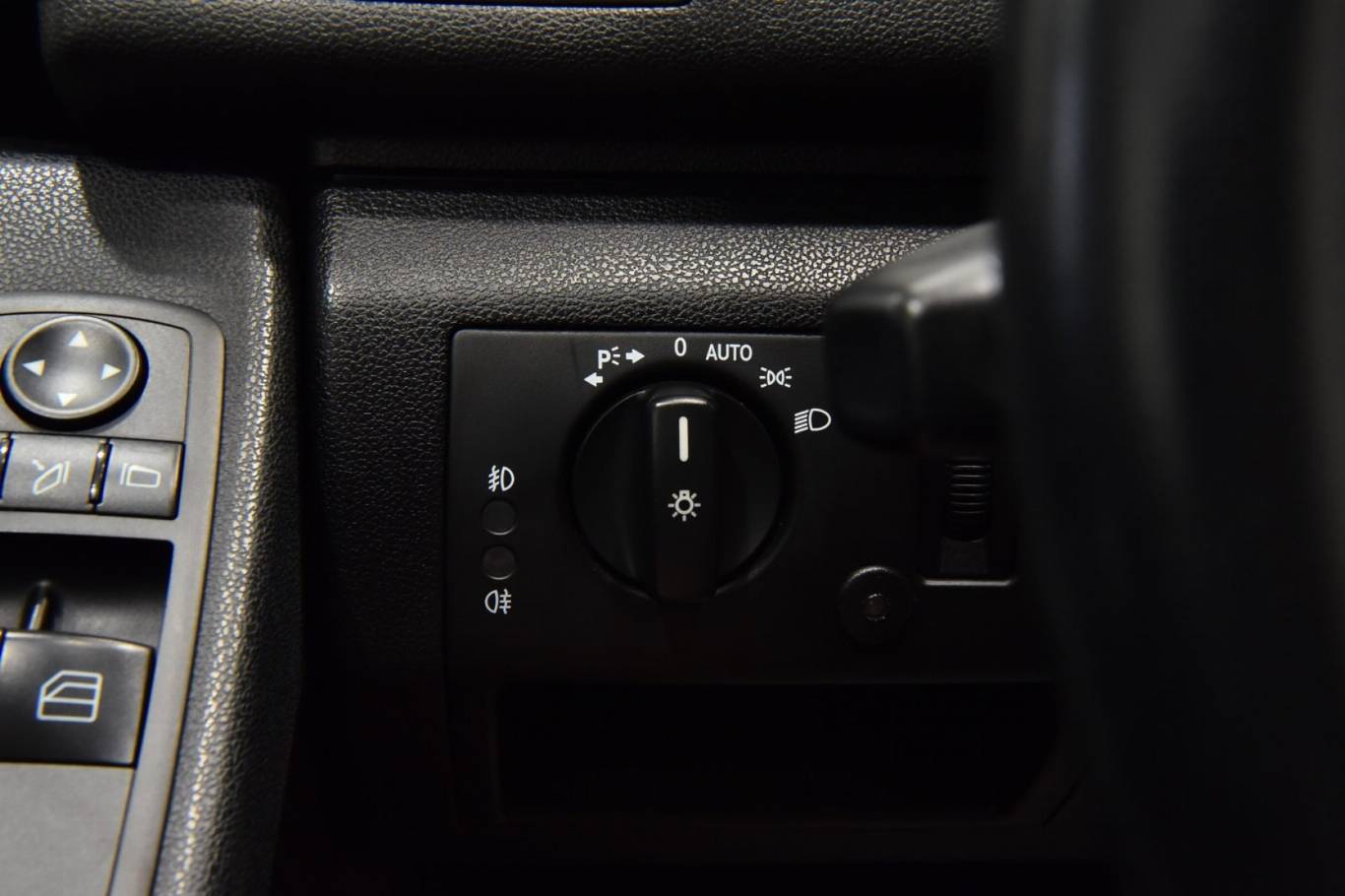 MERCEDES-BENZ A 180 8