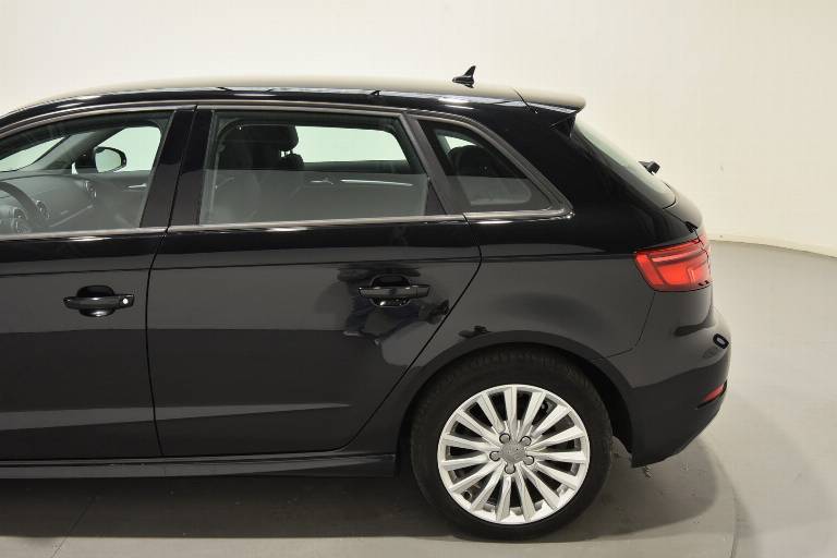 AUDI A3 55