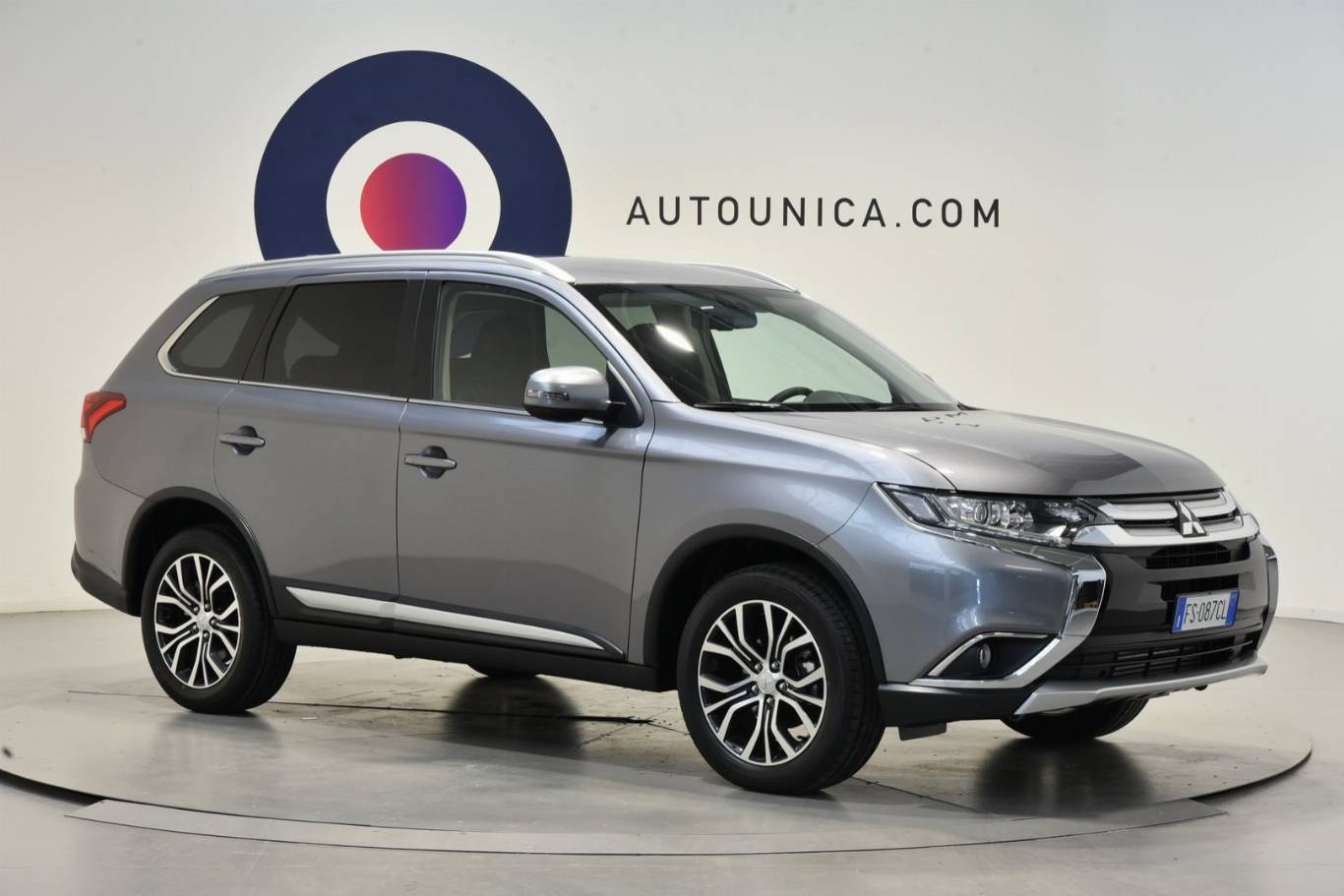 MITSUBISHI Outlander 27