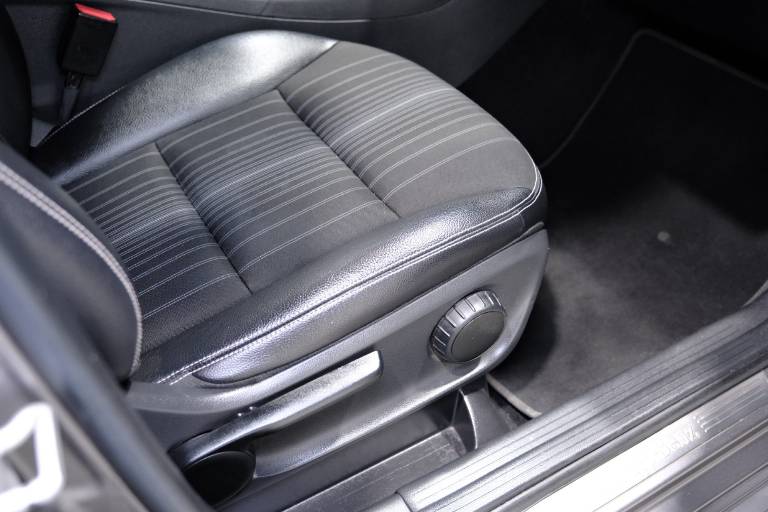 MERCEDES-BENZ B 200 63