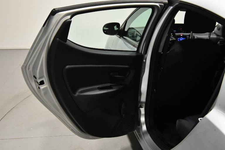LANCIA Ypsilon 36