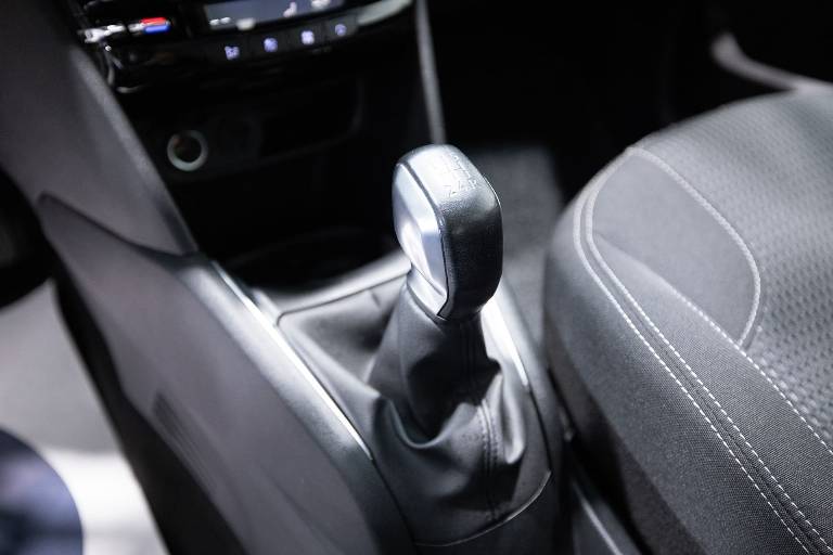 PEUGEOT 208 28