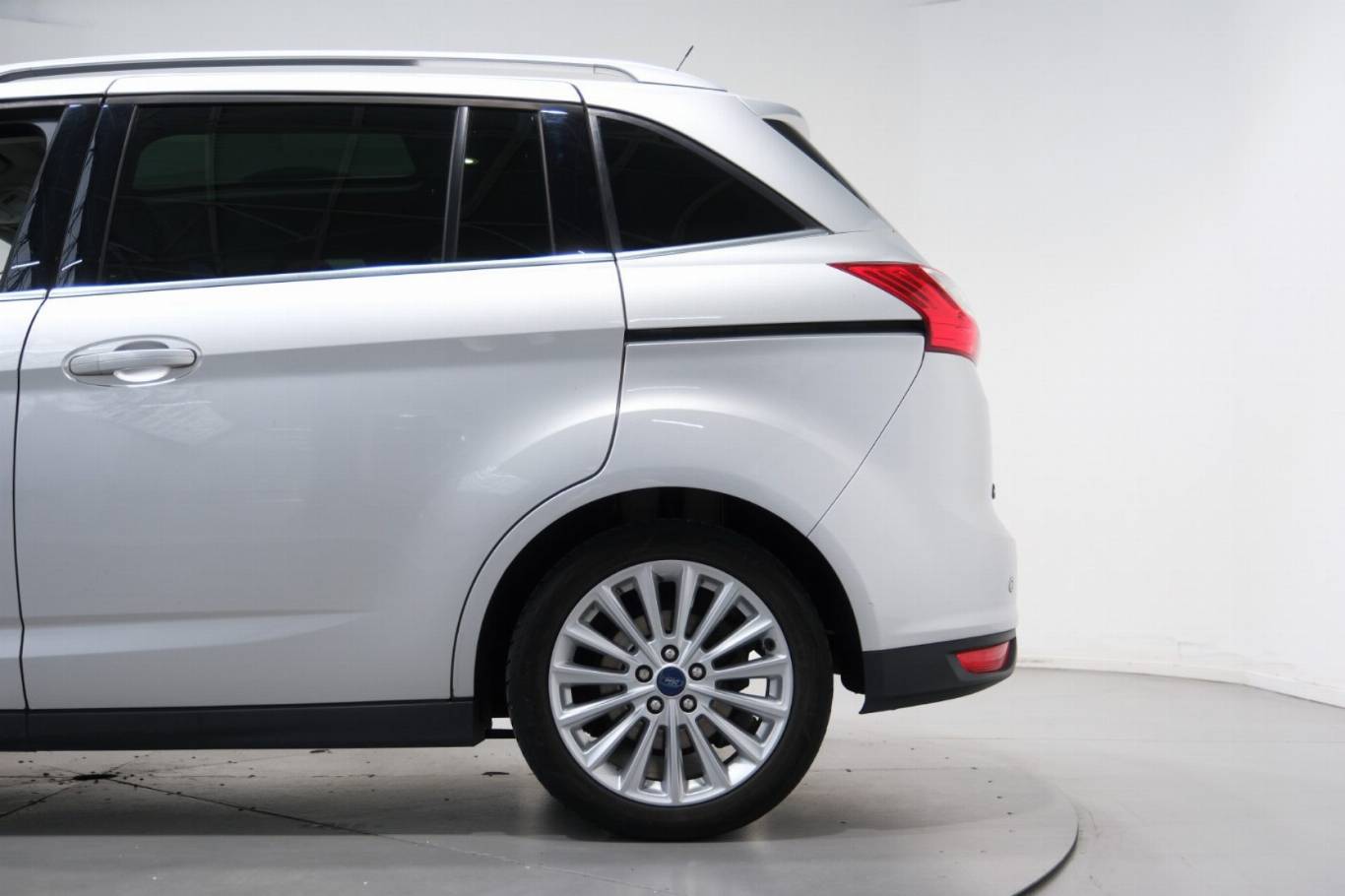 FORD C-Max 44