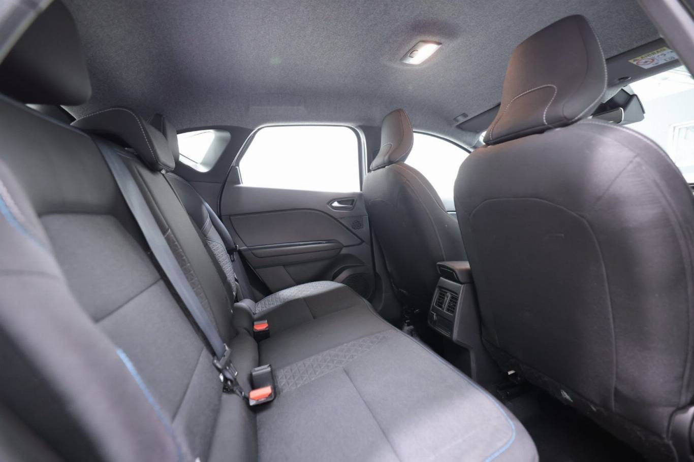 RENAULT Captur 43