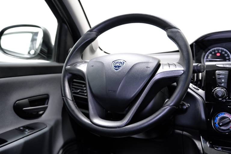 LANCIA Ypsilon 35