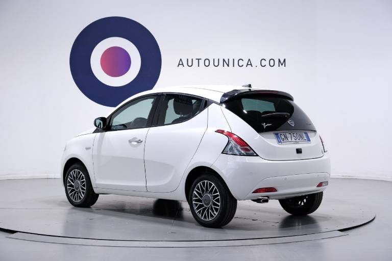 LANCIA Ypsilon 17