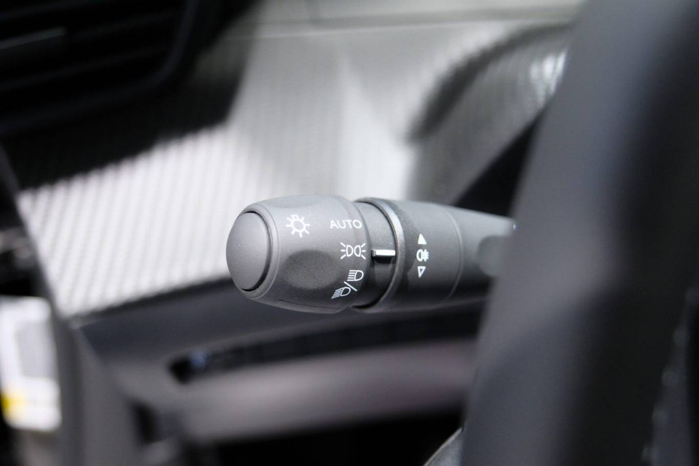 PEUGEOT 2008 21