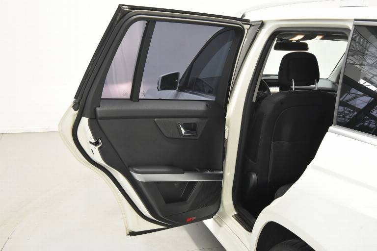 MERCEDES-BENZ GLK 220 21