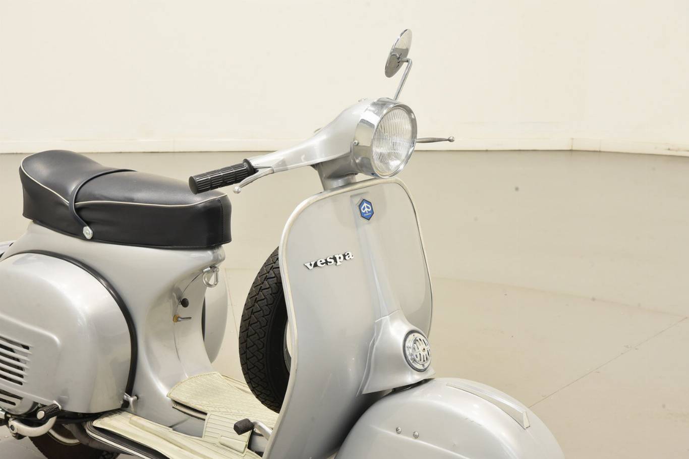 PIAGGIO Vespa 150 Sprint 11