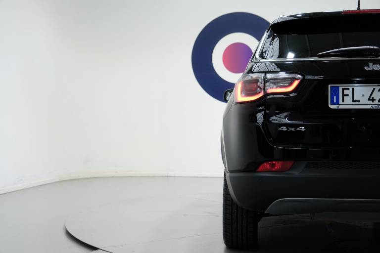 JEEP Compass 56