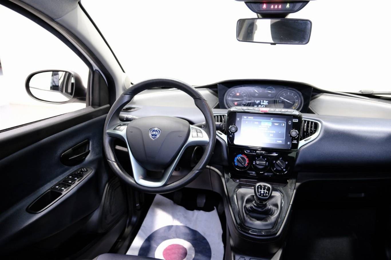 LANCIA Ypsilon 36