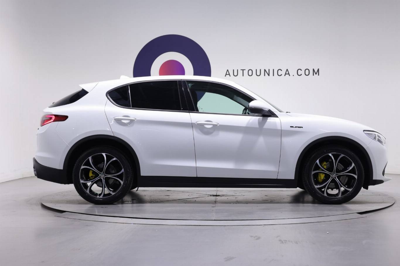 ALFA ROMEO Stelvio 4