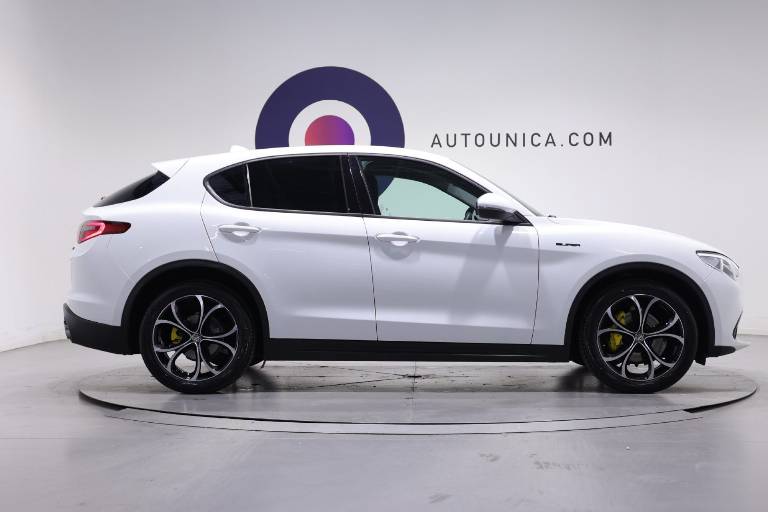 ALFA ROMEO Stelvio 4