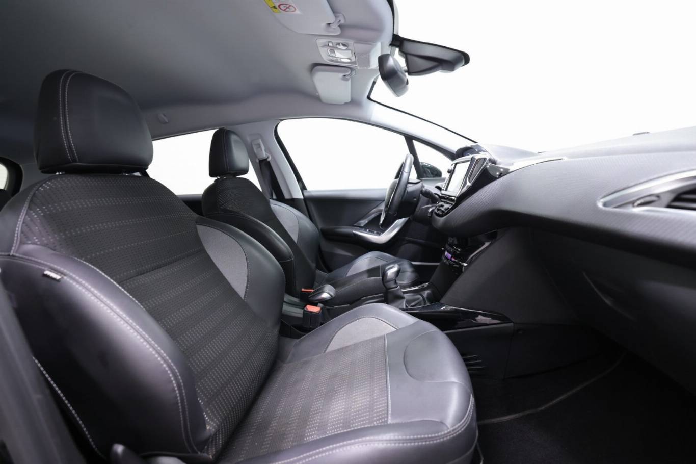 PEUGEOT 2008 42