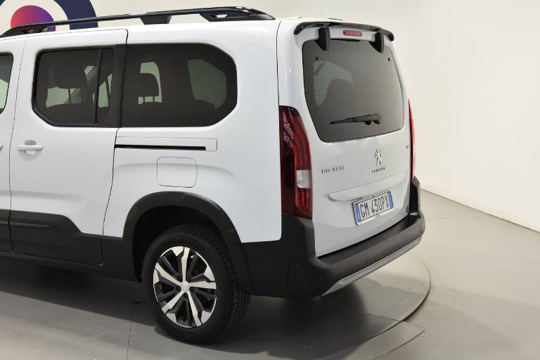 PEUGEOT Rifter 29
