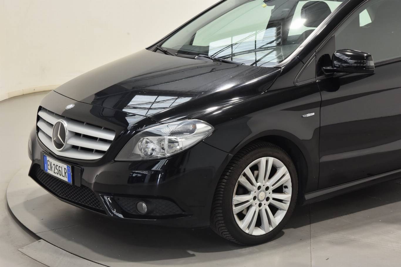 MERCEDES-BENZ B 180 15