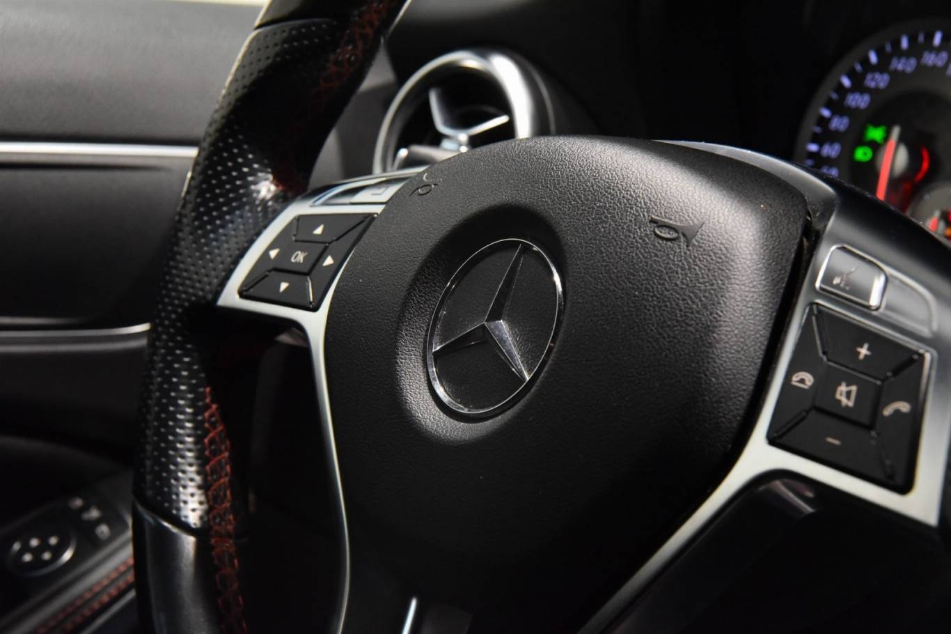 MERCEDES-BENZ A 180 19