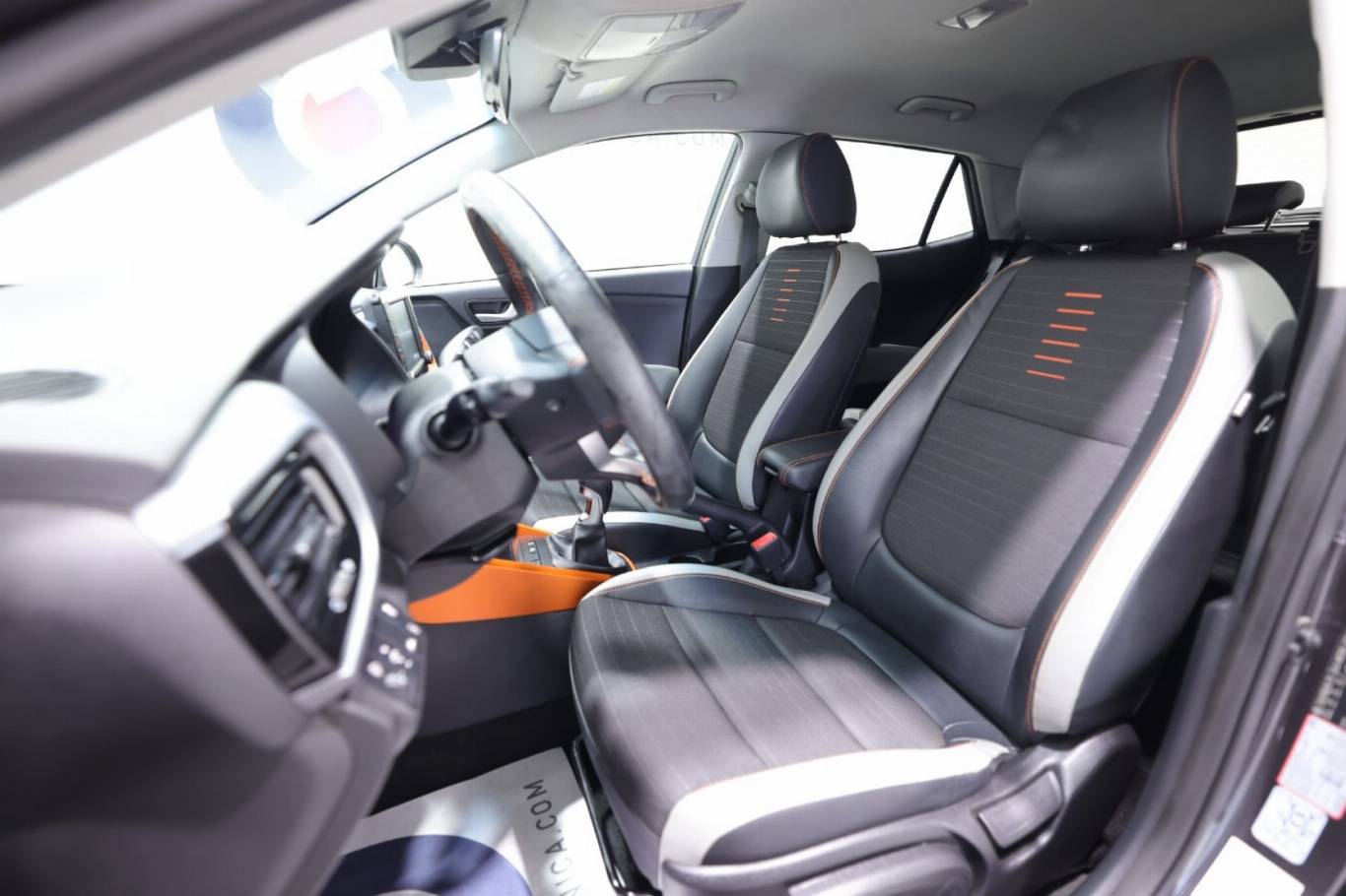 KIA Stonic 6