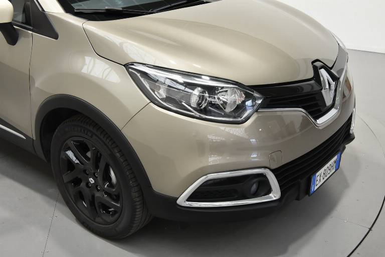 RENAULT Captur 53