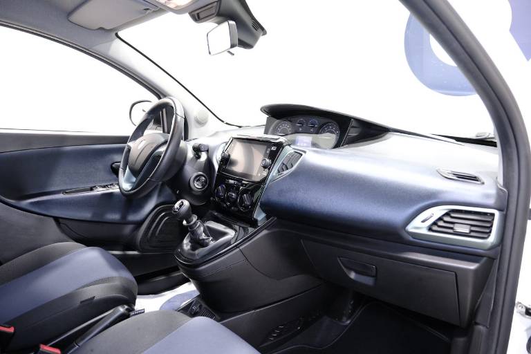 LANCIA Ypsilon 53