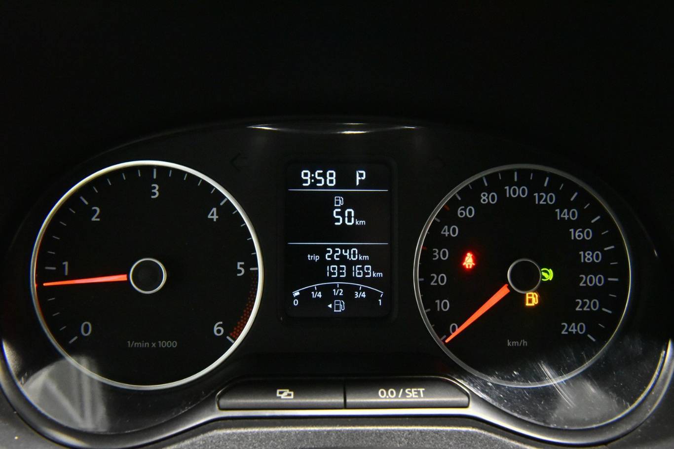 VOLKSWAGEN Amarok 16