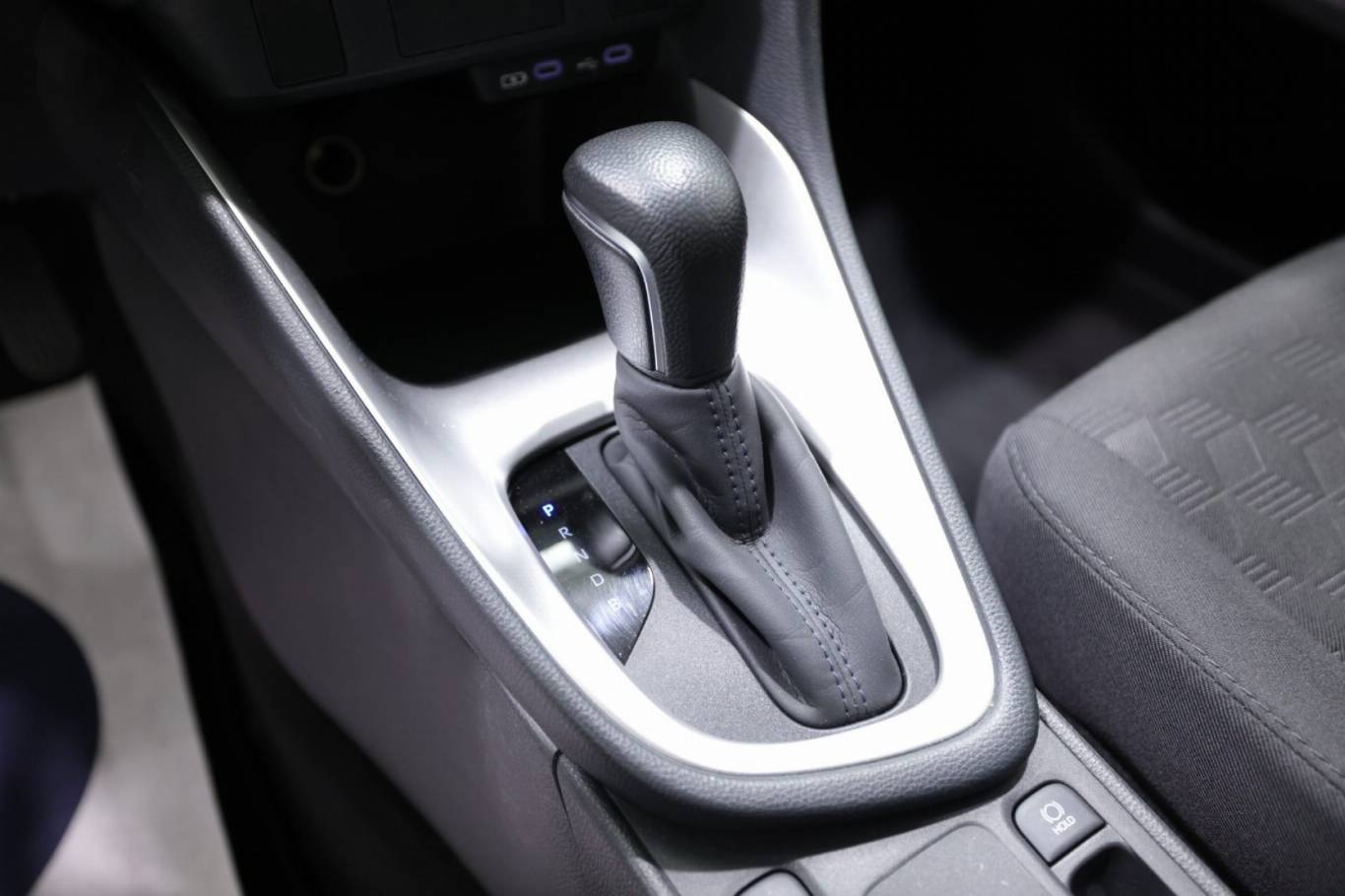 TOYOTA Yaris 25