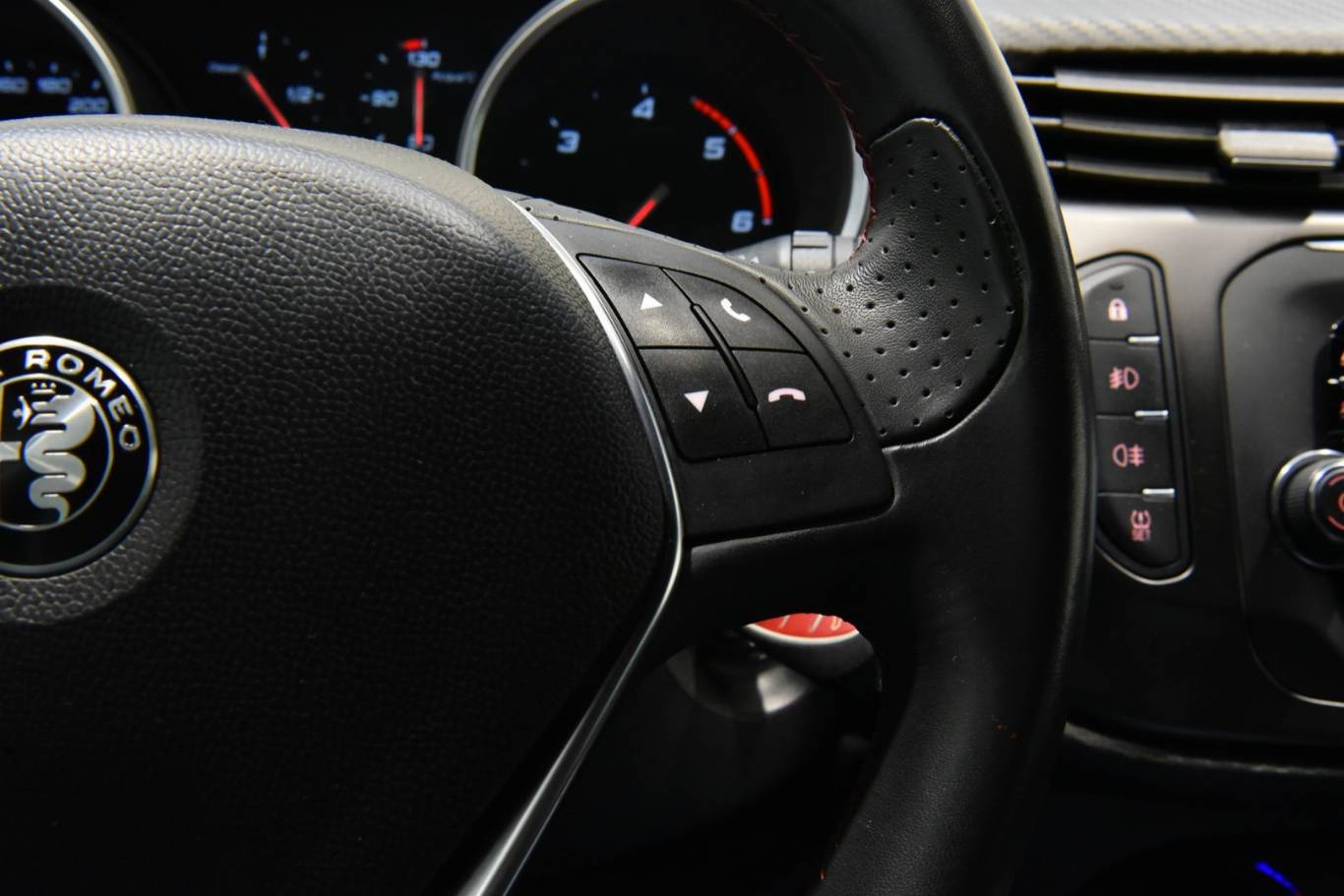 ALFA ROMEO Giulietta 8