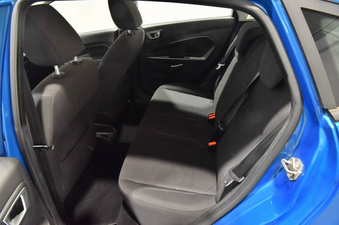 FORD Fiesta 18
