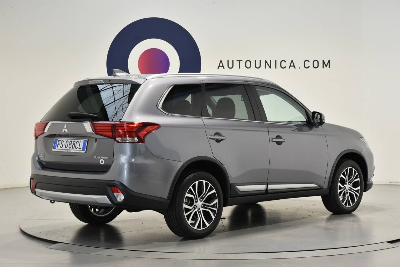 MITSUBISHI Outlander 44