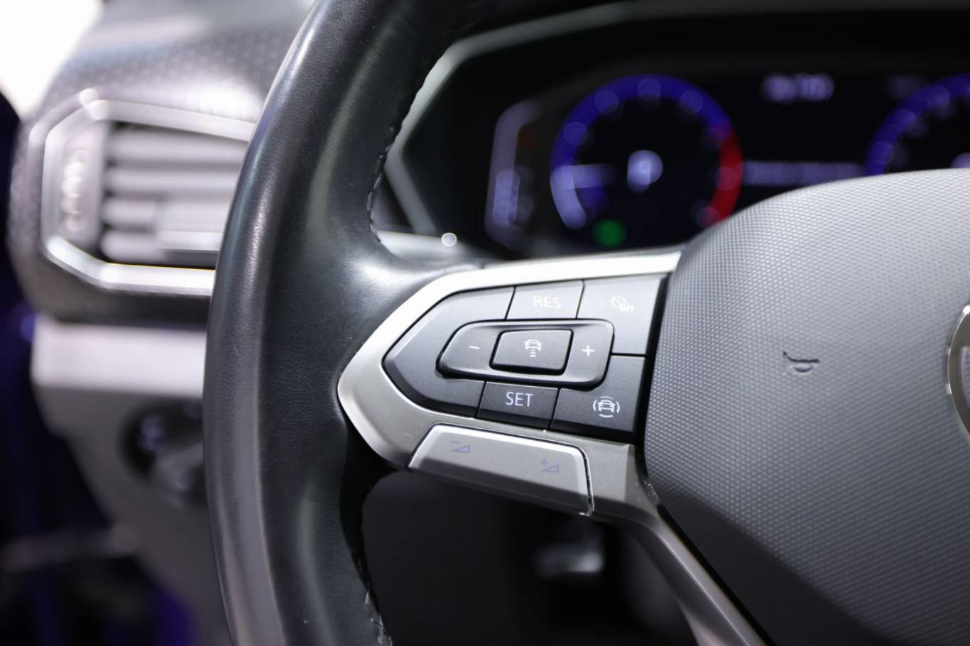 VOLKSWAGEN T-Cross 20