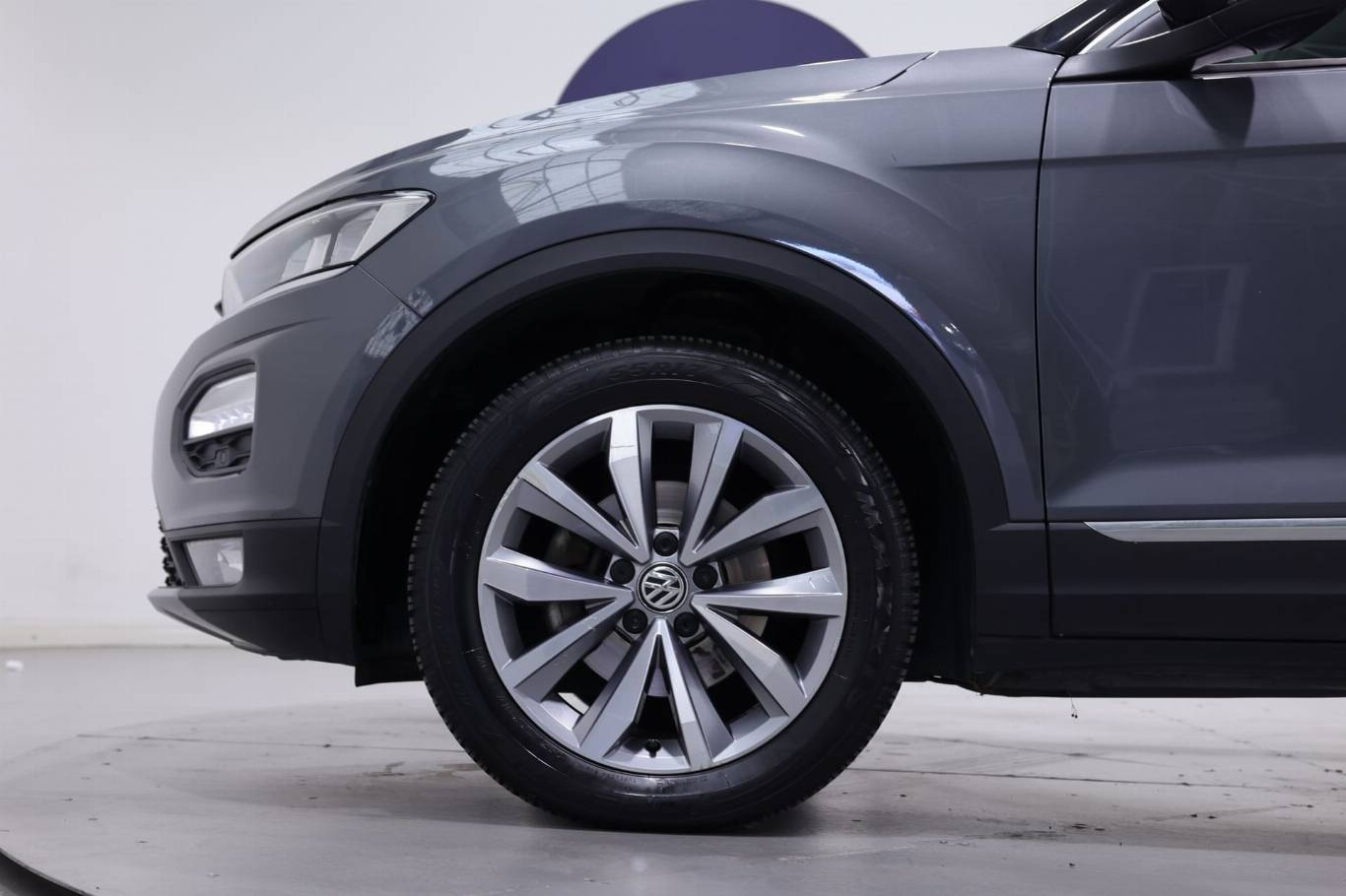 VOLKSWAGEN T-Roc 10