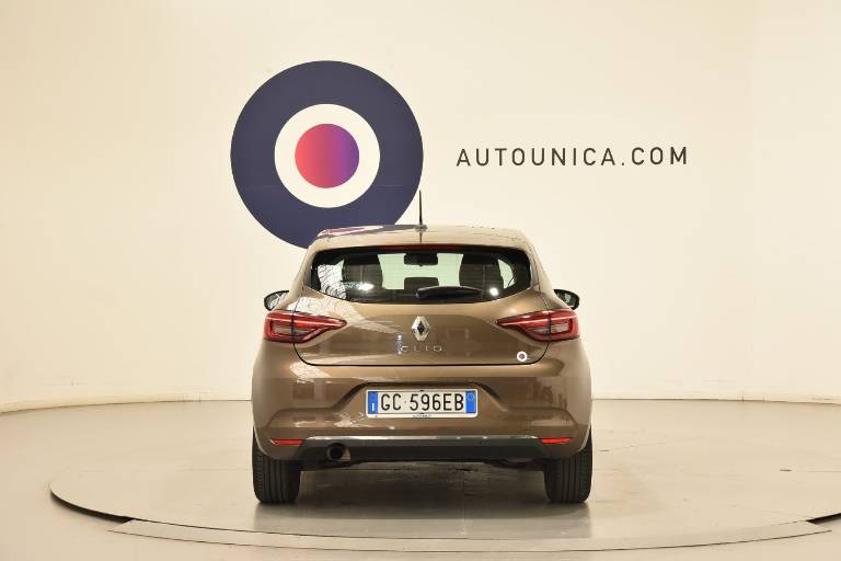 RENAULT Clio 6