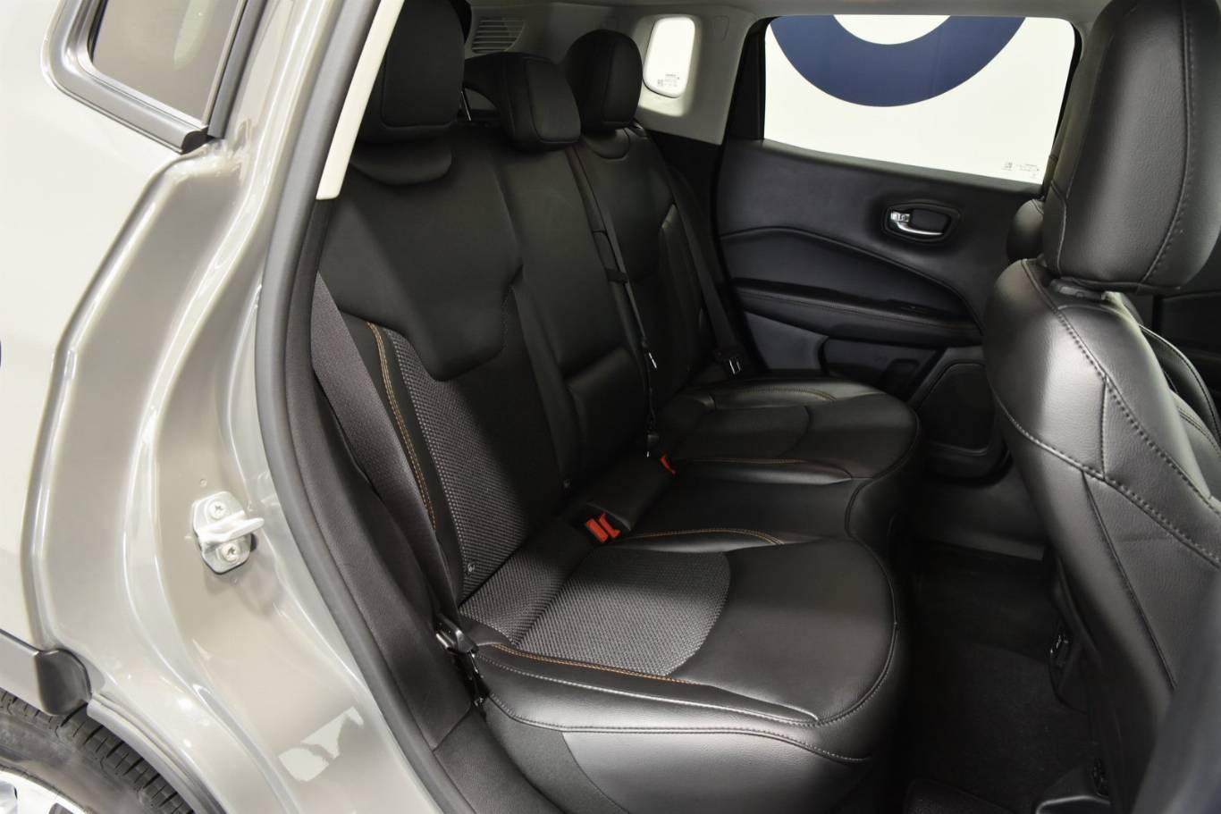 JEEP Compass 46
