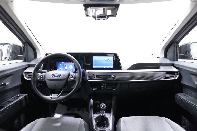 FORD Tourneo Courier 42