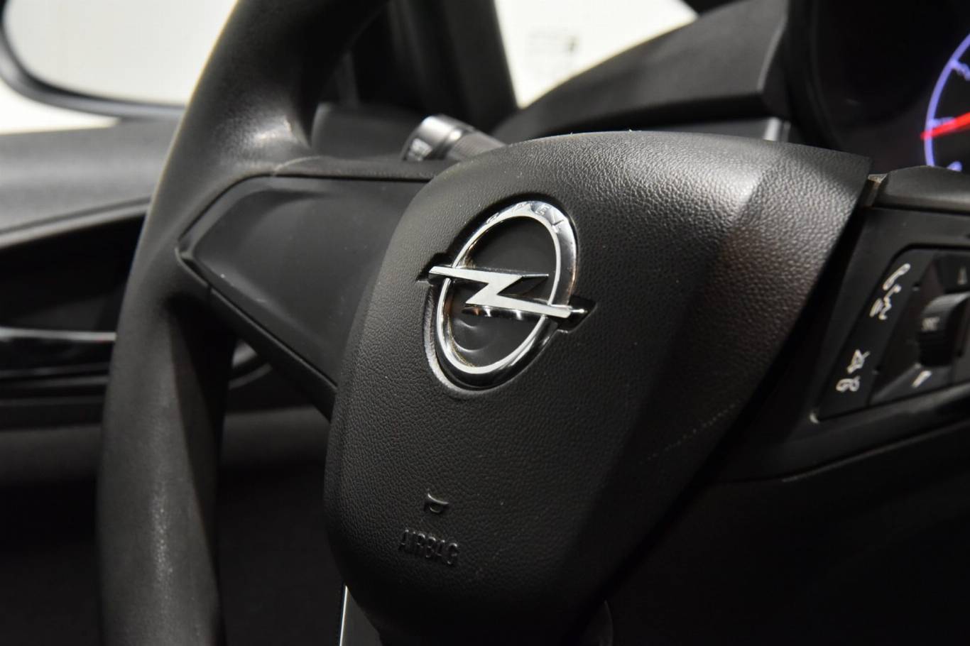 OPEL Corsa 16