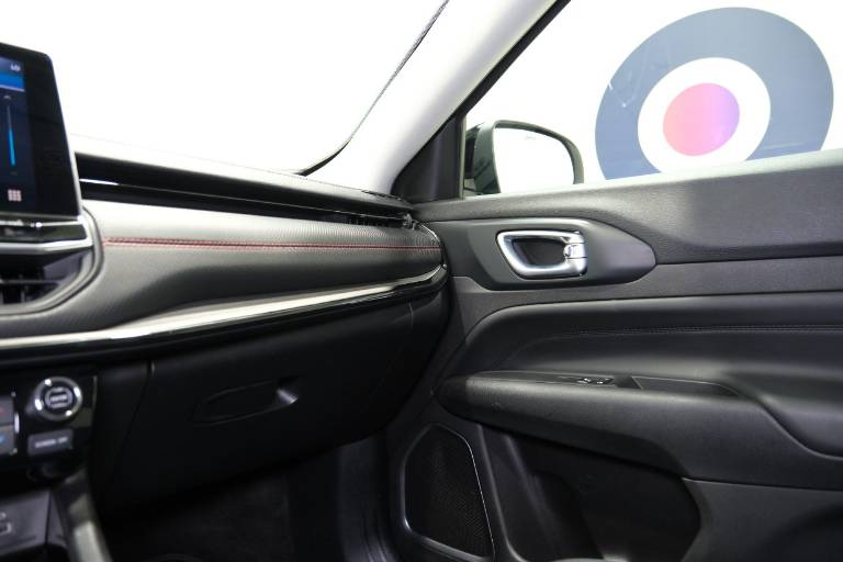JEEP Compass 38