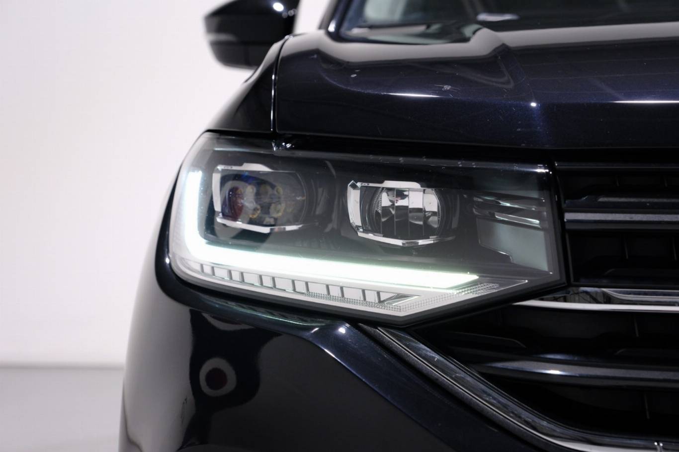 VOLKSWAGEN T-Cross 12