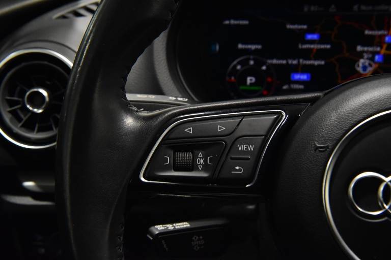 AUDI A3 7