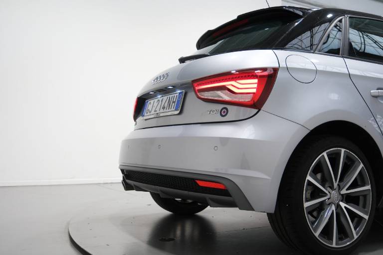 AUDI A1 49