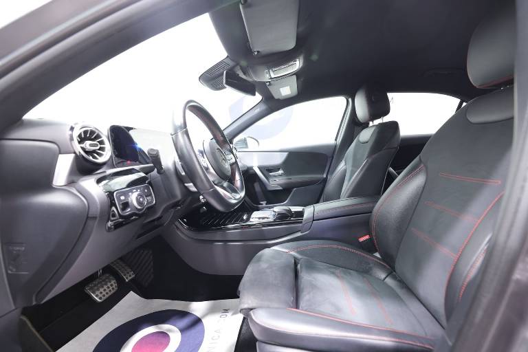 MERCEDES-BENZ Classe A 19