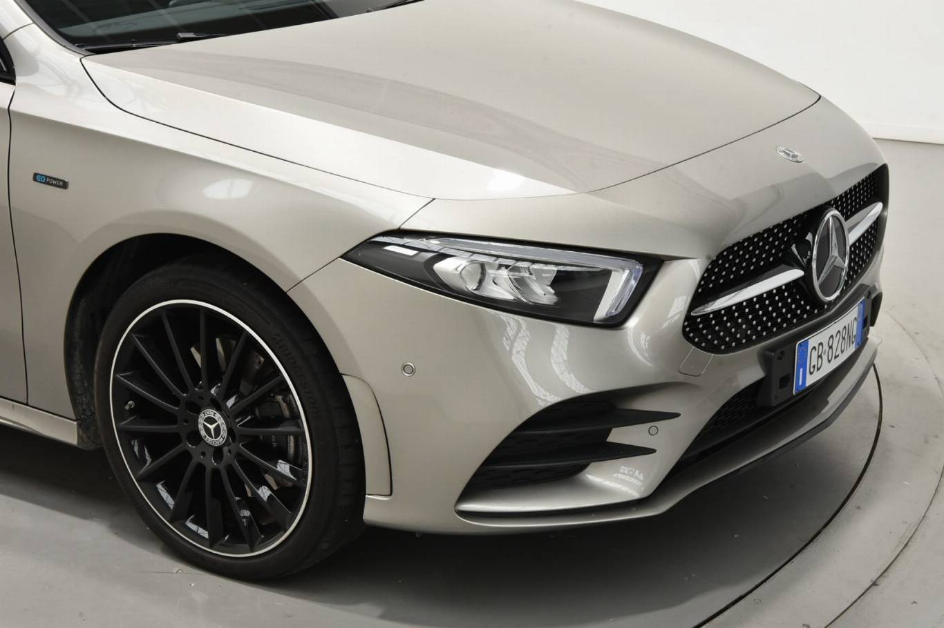 MERCEDES-BENZ A 250 42