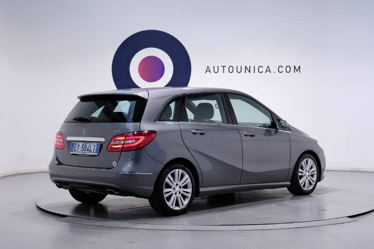 MERCEDES-BENZ B 200 13