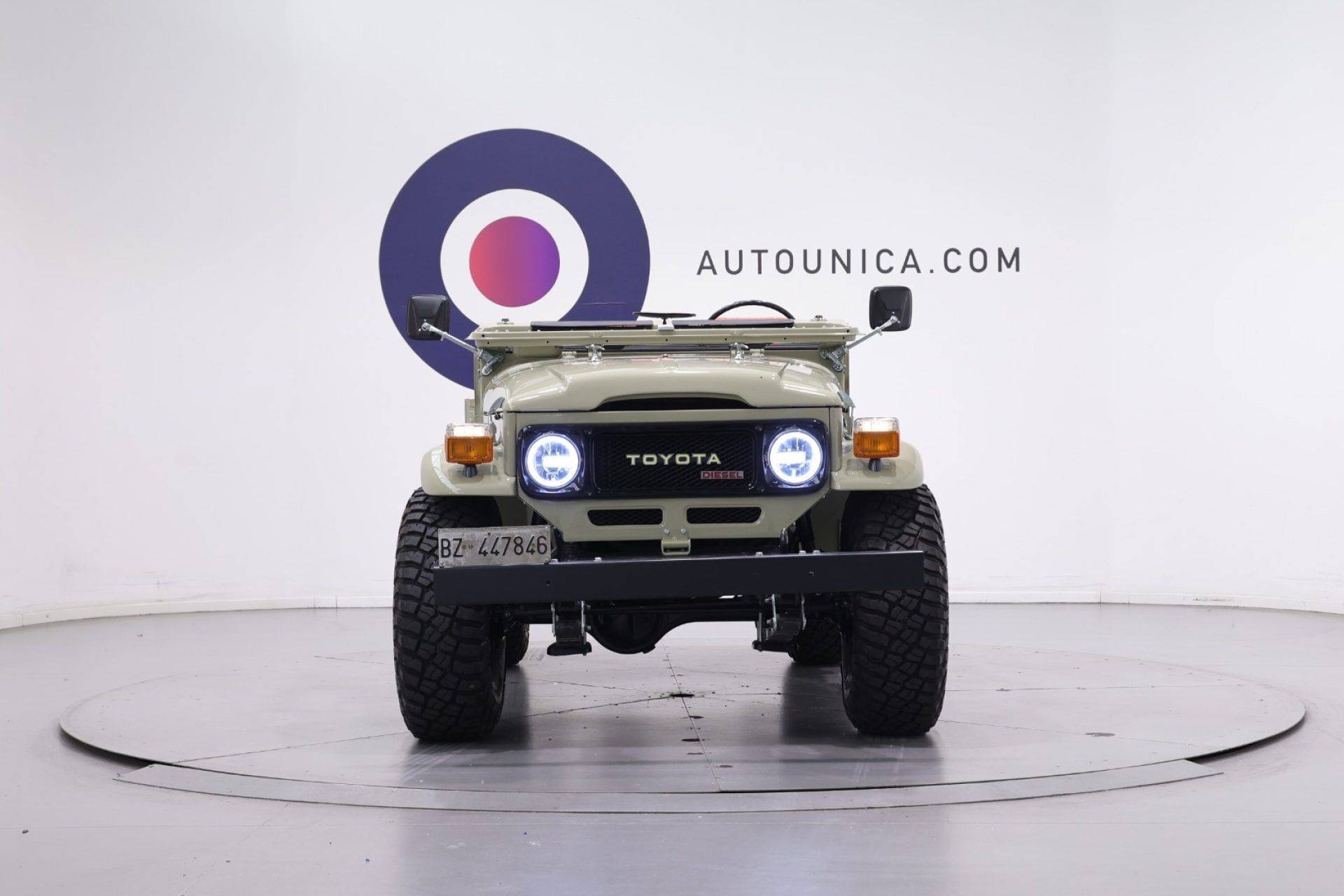 TOYOTA Land Cruiser